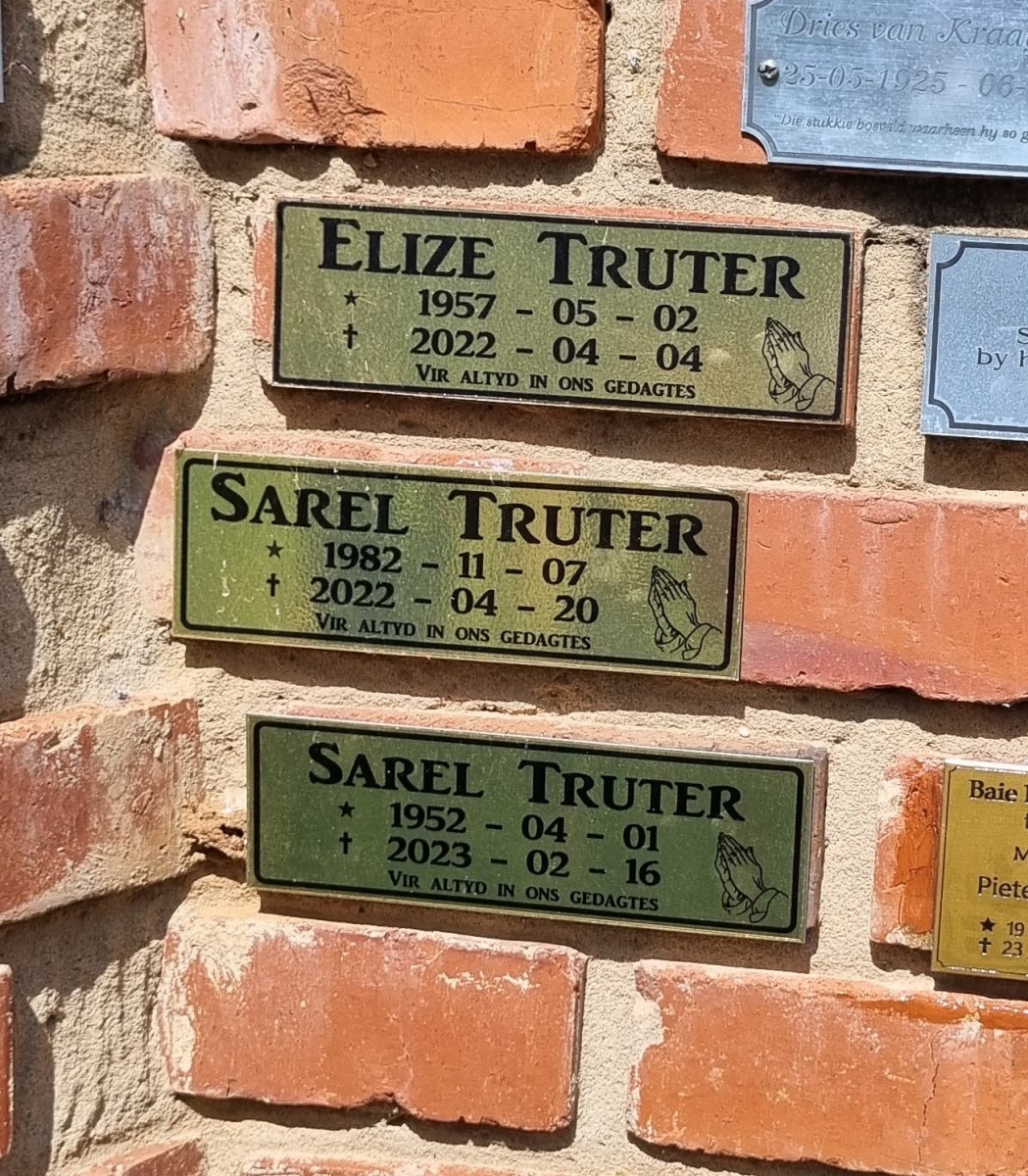 TRUTER Sarel 1952-2023 & Elize 1957-2022 :: TRUTER Sarel 1982-2022