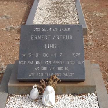 BUNGE Ernest Arthur 1961-1979