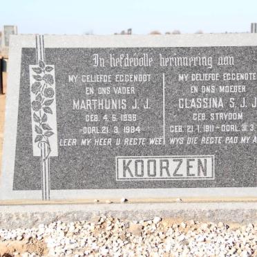 KOORZEN Marthunis J. J. 1896-1984 &amp; Classina S. J. J. STRYDOM 1911-1987