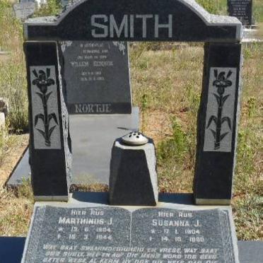 SMITH Marthinus J. 1904-1944 &amp; Susanna J. 1904-1980