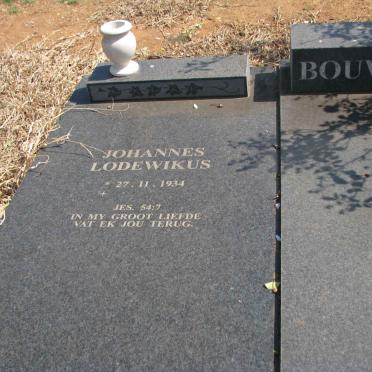 BOUWER Johannes Lodewikus 1934- &amp; Sarah Susanna BRUWER 1937-1996