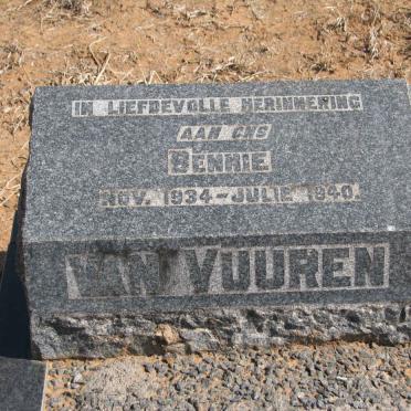 VUUREN Bennie, van 1934-1940