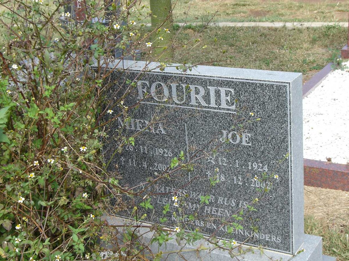 FOURIE Joe 1924-2002 &amp; Miena 1926-2002
