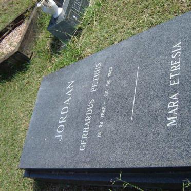 JORDAAN Gerhardus Petrus 1922-1995 &amp; Mara Etresia 1930-