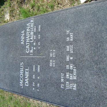 OOSTHUIZEN Jacobus Daniel 1905-1992 &amp; Anna Catharina LAUBSCHER 1907-1998