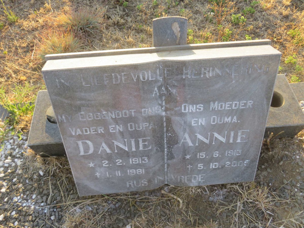 ? Danie 1913-1981 &amp; Annie 1913-2005