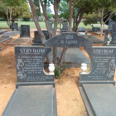 STRYDOM Carel Petrus Johannes 1895-1976 &amp; Francina Engelbertina V. EEDEN 1899-1975