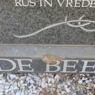 BEER Hansie, de 1925-2004