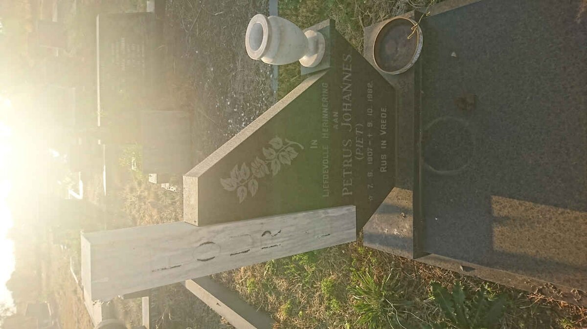 FOURIE Petrus Johannes 1907-1982