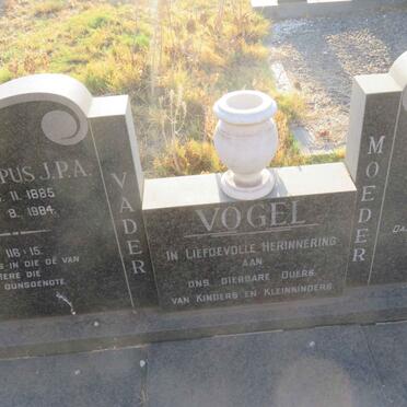 VOGEL Philippus J.P.A. 1885-1984 &amp; Gertrude C. HOLTSHAUSEN 1899-1992