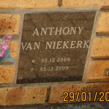 NIEKERK Anthony, van 2009-2009