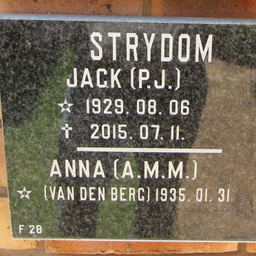 STRYDOM P.J. 1929-2015 &amp; A.M.M. van den BERG 1935-