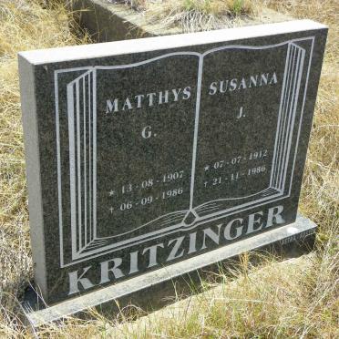 KRITZINGER Matthys G. 1907-1986 &amp; Susanna J. 1912-1986