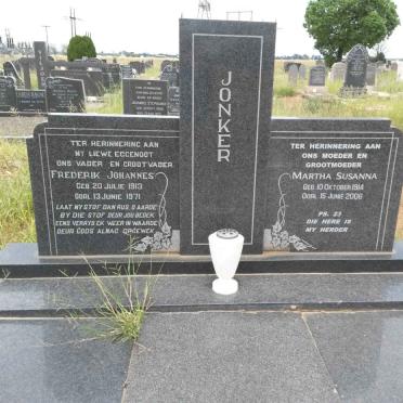 JONKER Frederik Johannes 1913-1971 &amp; Martha Susanna 1914-2006
