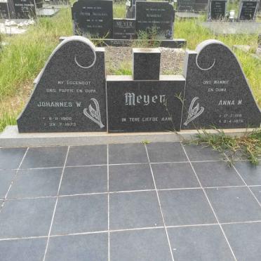 MEYER Johannes W. 1906-1973 &amp; Anna M. 1918-1975
