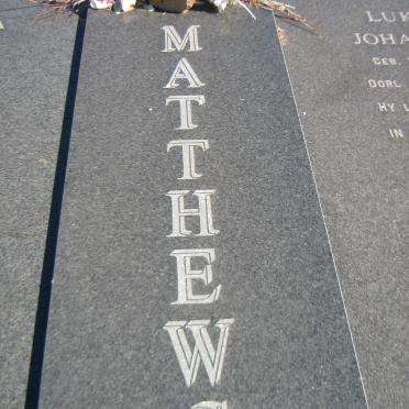 MATTHEWS Lukas Johannes 1917-2009 &amp; Adriana Susanna 1921-2010