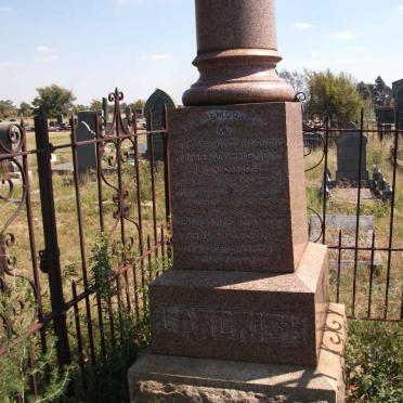 La - Surnames starting with the letters La