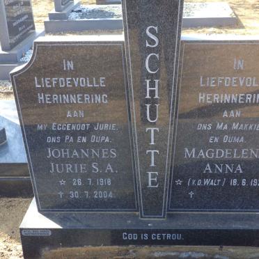 SCHUTTE Johannes Jurie S.A. 1918-2004 &amp; Magdelena Anna V.D. WALT 1924-