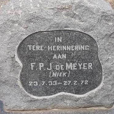 MEYER F.P.J., de 1933-1972