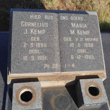 KEMP Cornelius J. 1895-1951 &amp; Maria M. V.D. MERWE 1898-1965