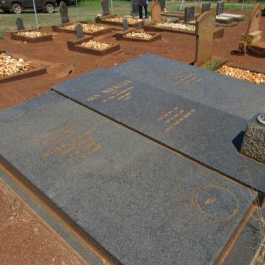 NIEKERK Gideon Michiel, van 1888-1949 &amp; Helena Susanna 18??-1969