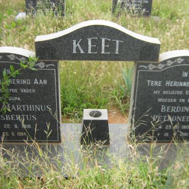 KEET Lukas Marthinus Gysbertus 1918-1984 &amp; Berdina Petronella 1919-1981