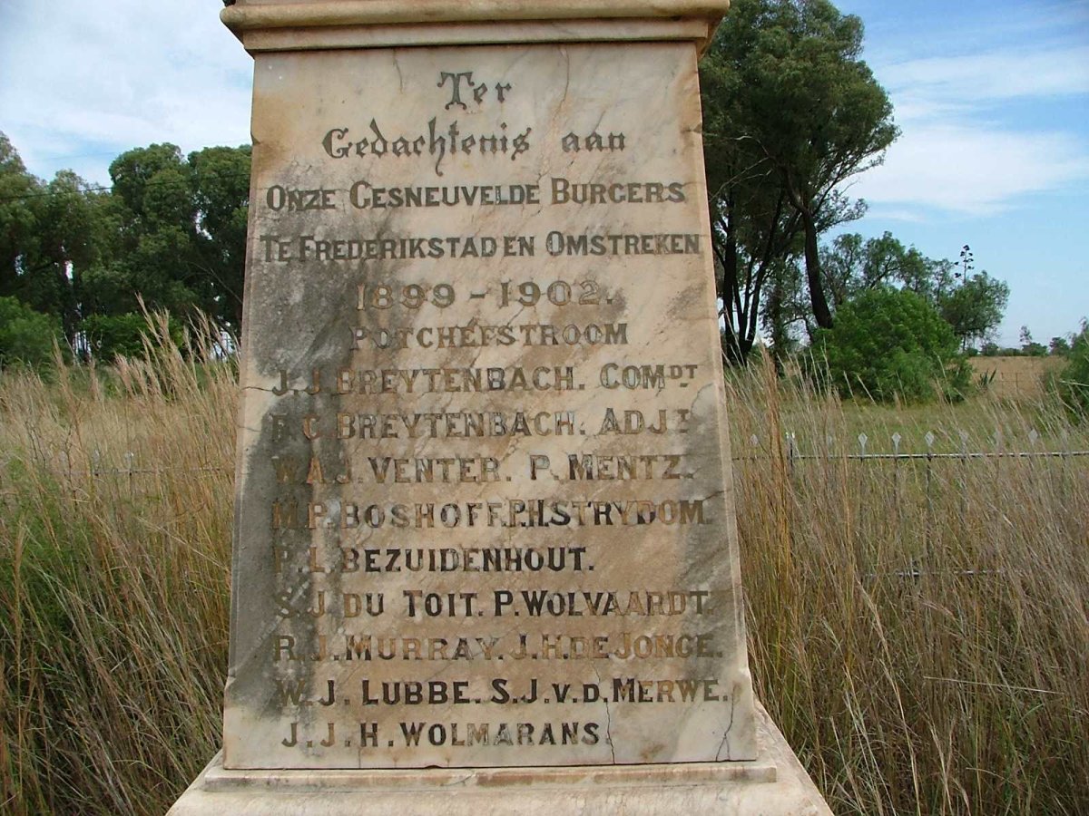 3. Memorial to the soldiers who died between 1899-1902 at Frederikstad area