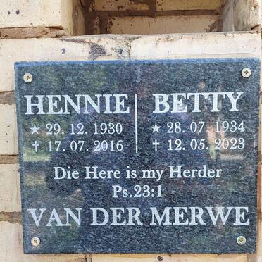 MERWE Hennie, van der 1930-2016 & Betty 1934-2023