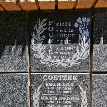 FOURIE Tienie 1927-2019 &amp; Mirrie 1928-2007 