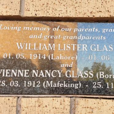 GLASS William Lister 1914-2007 &amp; Vivienne Nancy PRICE 1912-2001
