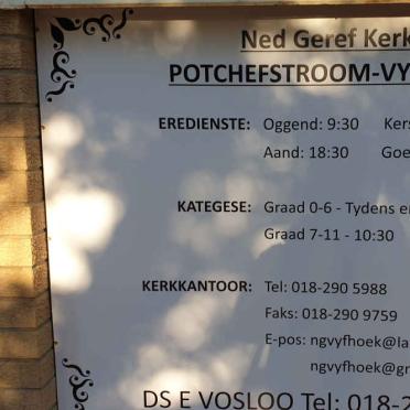 North West, POTCHEFSTROOM, Baillie Park, NG Kerk Potchefstroom-Vyfhoek, Gedenkmuur