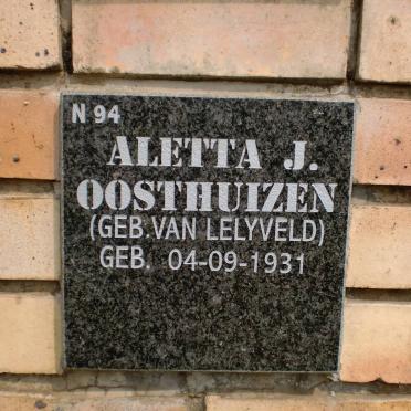 OOSTHUIZEN Aletta J. 1931-