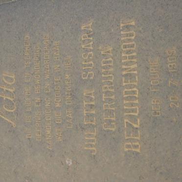 BEZUIDENHOUT Juletta Susara Gertruda nee FOURIE 1905-1975