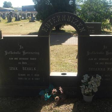 ESTERHUIZEN Izak Schalk 1930-2007 &amp; Susanna Maria 1925-1982