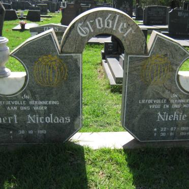 GROBLER Koert Nicolaas 1913- &amp; Niekie 1918-1994