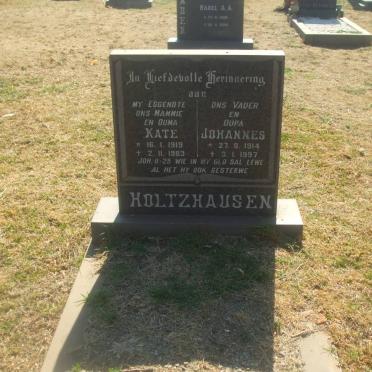 HOLTZHAUSEN Johannes 1914-1997 &amp; Kate 1919-1983