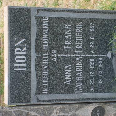 HORN Frans Frederik 1957- &amp; Anna Catharina 1958-1999