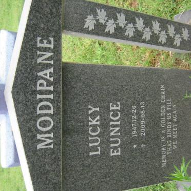 MODIPANE Lucky Eunice 1947-2009
