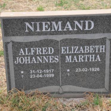 NIEMAND Alfred Johannes 1917-1999 &amp; Elizabeth Martha 1926-