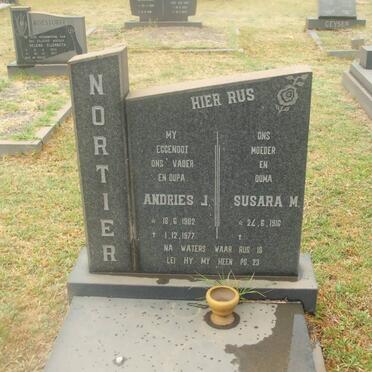 NORTIER Andries J. 1902-1977 &amp; Susara M. 1916-