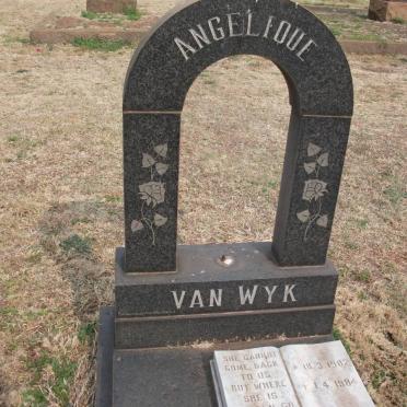 WYK Angelique, van 1982-1984