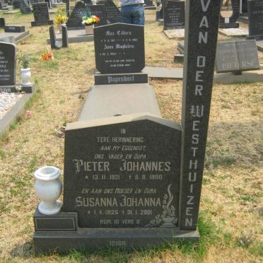 WESTHUIZEN Pieter Johannes, van der 1921-1990 &amp; Susanna Johanna 1925-2001