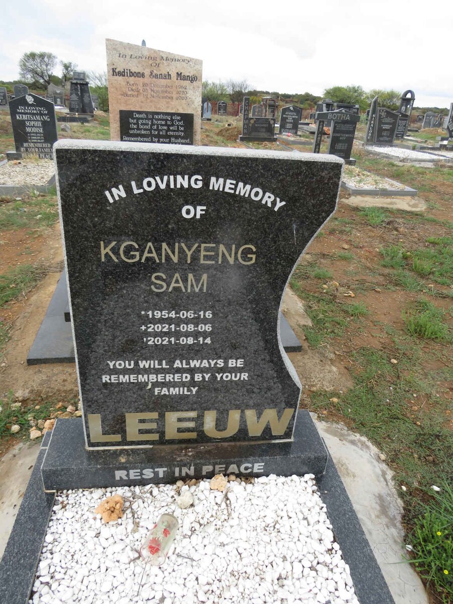 LEEUW Kganyeng Sam 1954-2021
