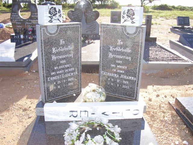 OLIVIER Ernest Lodewyk 1920-1995 &amp; Catharina Johanna 1928-2003