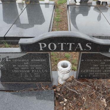 POTTAS Abraham Paulus 1913-1986 & Gertruida Johanna RAUTENBACH 1925-