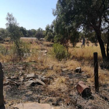 North West, RUSTENBURG district, Rustenburg, Tweerivier 253_3, Single grave