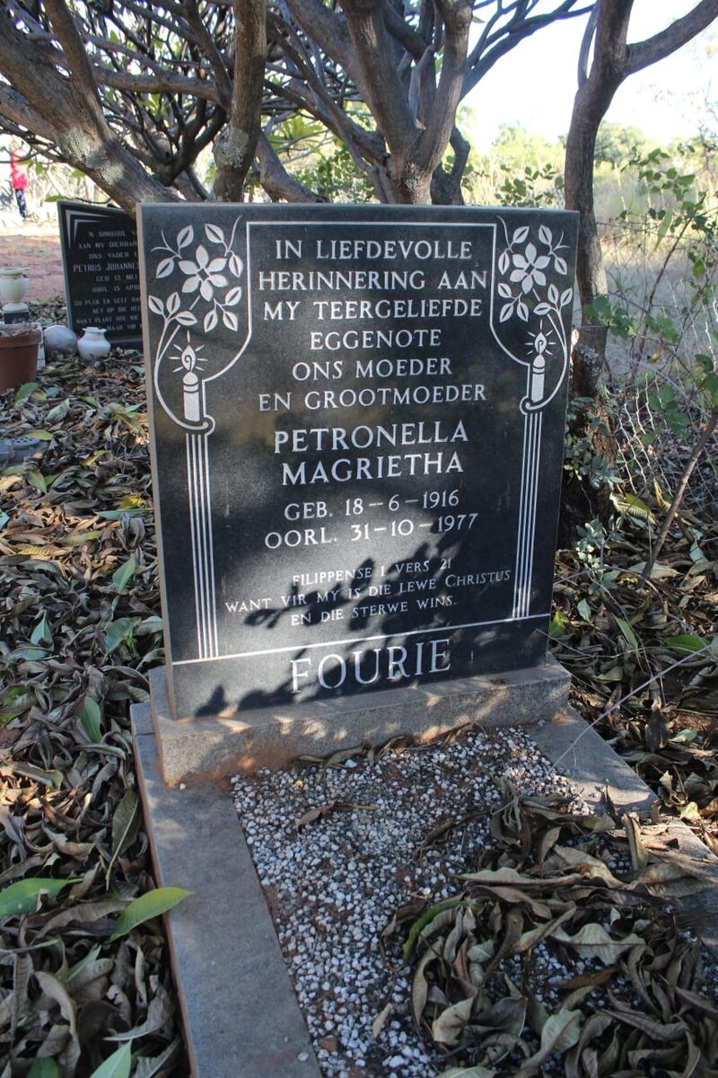 FOURIE Petronella Magrietha 1916-1977
