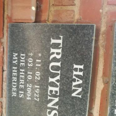 TRUYENS Han 1927-2004