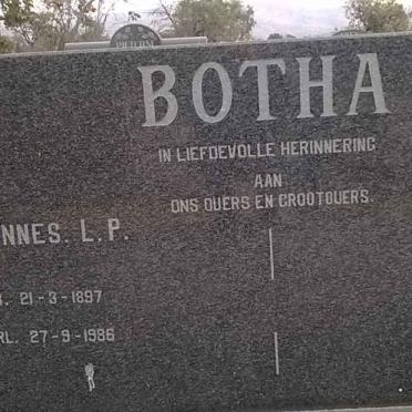 BOTHA  Johannes L.P. 1897-1986 &amp; Elizabeth C. 1898-1987