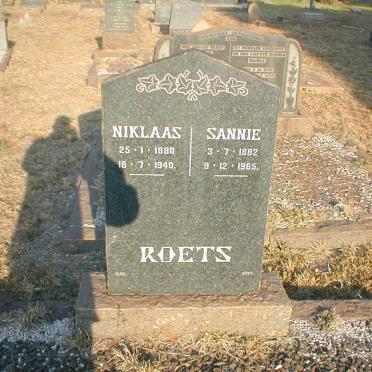 ROETS Niklaas 1880-1940 &amp; Sannie 1882-1965